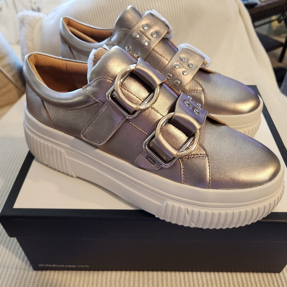 J/Slides Waldo Bronze Platform Sneakers Women's 8.5 New With Box